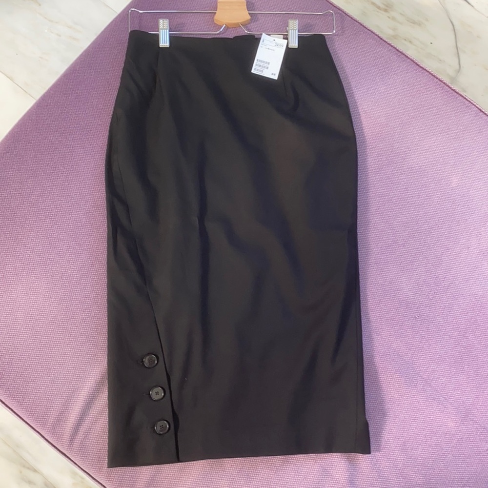 H&M Midi Black Skirt